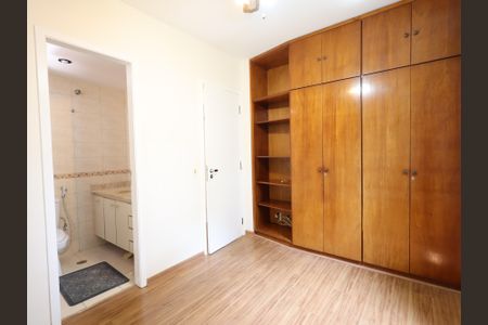 Apartamento à venda com 74m², 3 quartos e 2 vagasSuíte