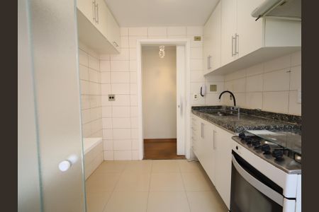 Apartamento à venda com 74m², 3 quartos e 2 vagasCozinha - Armários