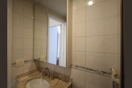 Apartamento à venda com 74m², 3 quartos e 2 vagasBanheiro