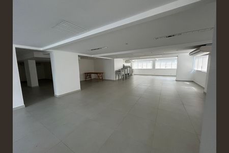 Apartamento para alugar com 65m², 2 quartos e 1 vagaÁrea comum - Salão de festas