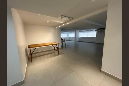 Apartamento para alugar com 65m², 2 quartos e 1 vagaÁrea comum - Salão de festas