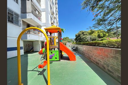 Apartamento para alugar com 65m², 2 quartos e 1 vagaÁrea comum - Playground
