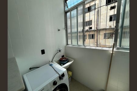 Apartamento para alugar com 65m², 2 quartos e 1 vagaÁrea de Serviço