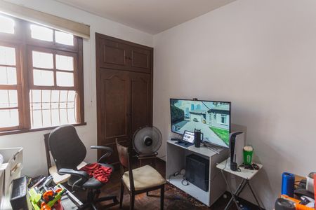 Apartamento à venda com 185m², 4 quartos e 2 vagasQuarto 4