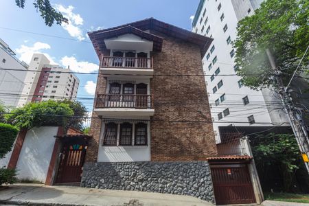 Apartamento à venda com 185m², 4 quartos e 2 vagasFachada