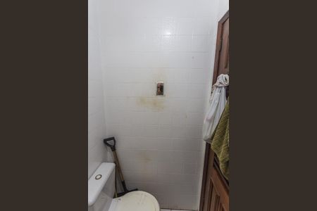 Apartamento à venda com 185m², 4 quartos e 2 vagasBanheiro de Serviço