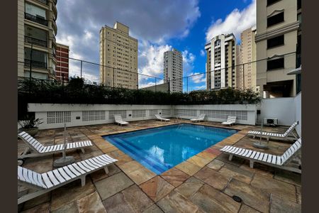 Apartamento à venda com 227m², 3 quartos e 3 vagasPiscina