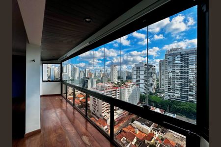 Apartamento à venda com 227m², 3 quartos e 3 vagasSacada Integrada