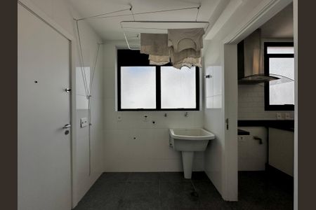 Apartamento à venda com 227m², 3 quartos e 3 vagasÁrea de Serviço