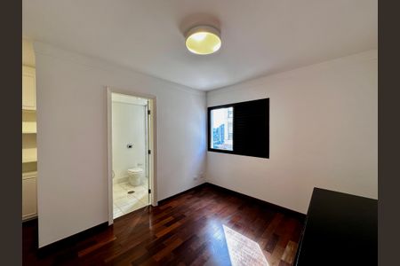 Apartamento à venda com 227m², 3 quartos e 3 vagasSuíte 3