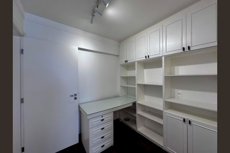 Apartamento à venda com 227m², 3 quartos e 3 vagasSuíte 3