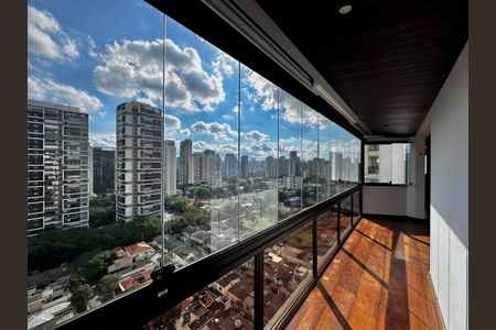 Apartamento à venda com 227m², 3 quartos e 3 vagasSacada da Sala