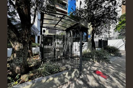 Apartamento à venda com 227m², 3 quartos e 3 vagasFachada