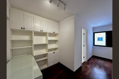 Apartamento à venda com 227m², 3 quartos e 3 vagasSuíte 3