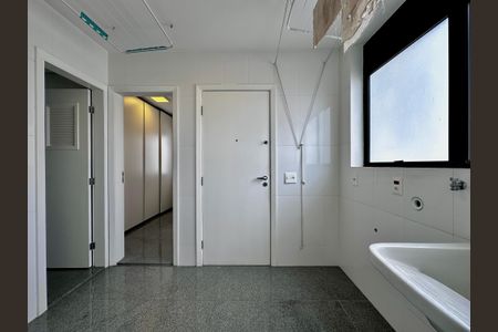 Apartamento à venda com 227m², 3 quartos e 3 vagasÁrea de Serviço