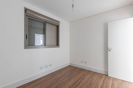 Apartamento à venda com 66m², 2 quartos e 2 vagasSuíte 2