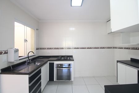 Casa de condomínio para alugar com 100m², 3 quartos e 2 vagasCozinha