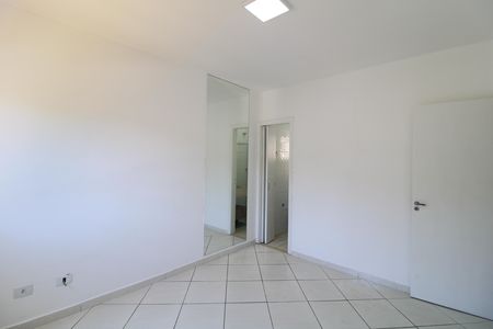 Casa de condomínio para alugar com 100m², 3 quartos e 2 vagasSuíte