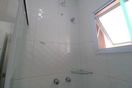 Casa de condomínio para alugar com 100m², 3 quartos e 2 vagasBanheiro comum 