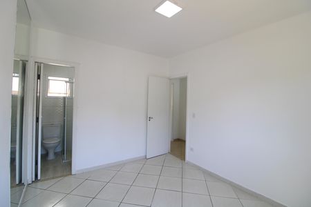 Casa de condomínio para alugar com 100m², 3 quartos e 2 vagasSuíte