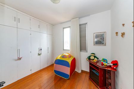 Apartamento à venda com 127m², 4 quartos e 2 vagasQuarto 3