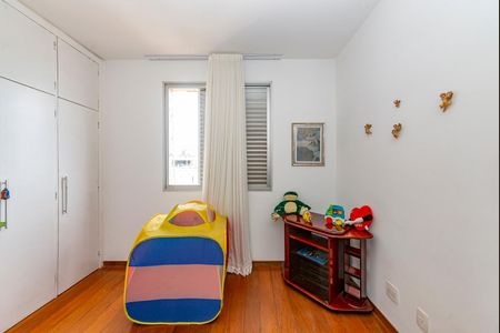 Apartamento à venda com 127m², 4 quartos e 2 vagasQuarto 3