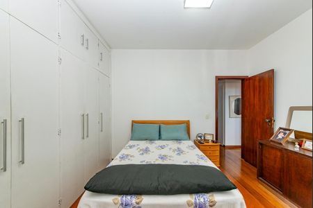 Apartamento à venda com 127m², 4 quartos e 2 vagasQuarto 2