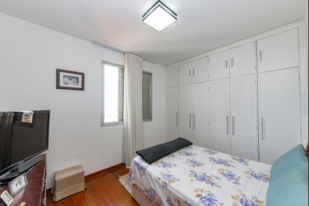 Apartamento à venda com 127m², 4 quartos e 2 vagasQuarto 2