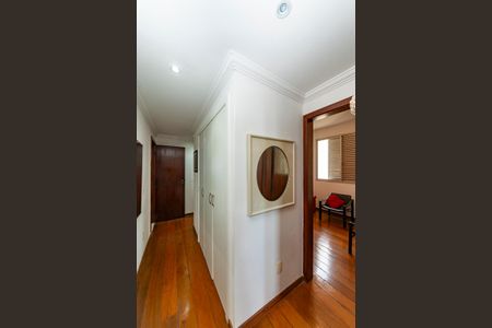 Apartamento à venda com 127m², 4 quartos e 2 vagasCorredor