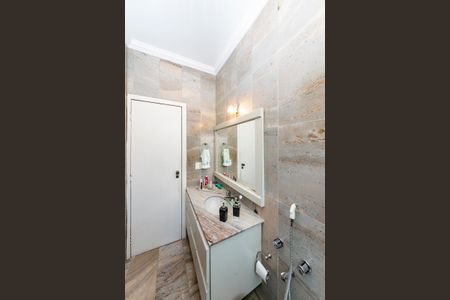 Apartamento à venda com 127m², 4 quartos e 2 vagasBanheiro Social