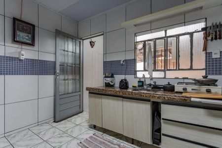 Casa à venda com 200m², 4 quartos e 4 vagas Casa à venda com 200m², 4 quartos e 4 vagasCozinha