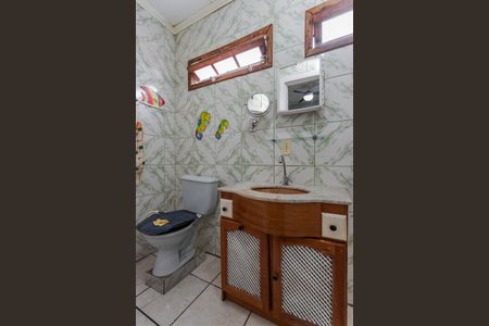 Casa à venda com 200m², 4 quartos e 4 vagas Casa à venda com 200m², 4 quartos e 4 vagasBanheiro da Suíte 1