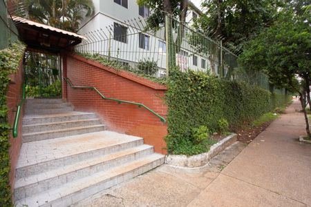 Apartamento para alugar com 60m², 2 quartos e 1 vagaFachada