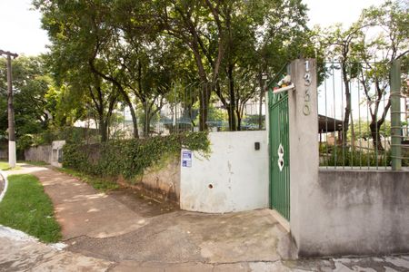 Apartamento para alugar com 60m², 2 quartos e 1 vagaFachada