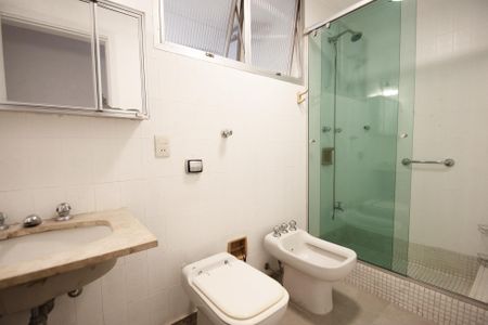 Apartamento para alugar com 142m², 3 quartos e 1 vaga Apartamento para alugar com 142m², 3 quartos e 1 vagaBanheiro Social