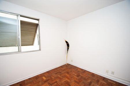 Apartamento para alugar com 142m², 3 quartos e 1 vaga Apartamento para alugar com 142m², 3 quartos e 1 vagaQuarto 2