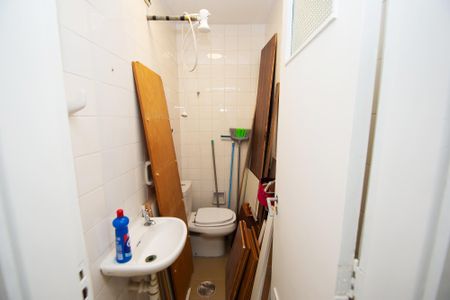 Apartamento para alugar com 142m², 3 quartos e 1 vaga Apartamento para alugar com 142m², 3 quartos e 1 vagaBanheiro de Serviço