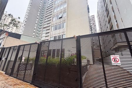 Apartamento para alugar com 142m², 3 quartos e 1 vaga Apartamento para alugar com 142m², 3 quartos e 1 vagaFachada