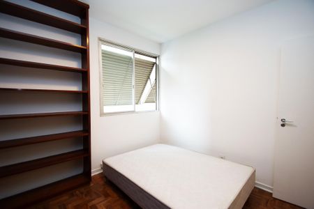 Apartamento para alugar com 142m², 3 quartos e 1 vaga Apartamento para alugar com 142m², 3 quartos e 1 vagaQuarto 1