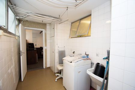 Apartamento para alugar com 142m², 3 quartos e 1 vaga Apartamento para alugar com 142m², 3 quartos e 1 vagaLavanderia