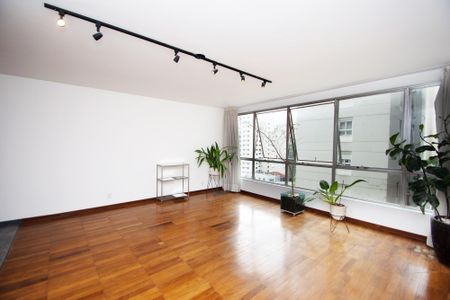 Sala de apartamento para alugar com 3 quartos, 142m² em Jardim Paulista, São Paulo