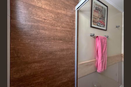 Apartamento à venda com 198m², 3 quartos e 4 vagas Apartamento à venda com 198m², 3 quartos e 4 vagasBanheiro