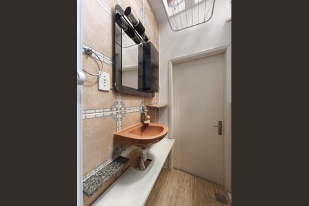 Apartamento para alugar com 70m², 1 quarto e sem vaga Apartamento para alugar com 70m², 1 quarto e sem vagaBanheiro Corredor