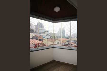 Apartamento à venda com 225m², 4 quartos e 3 vagasSacada do Quarto 2