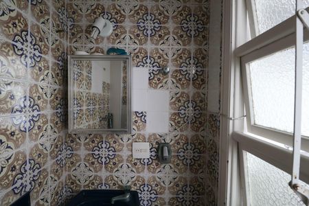 Apartamento para alugar com 100m², 3 quartos e sem vagaBanheiro de serviço