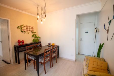 Apartamento à venda com 70m², 2 quartos e 1 vagaSala de Jantar