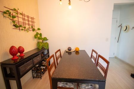 Apartamento à venda com 70m², 2 quartos e 1 vagaSala de Jantar
