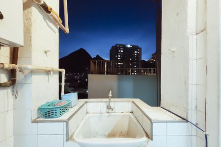 Apartamento à venda com 138m², 3 quartos e 1 vagaÁrea de Serviço