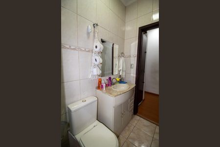 Casa à venda com 132m², 2 quartos e 2 vagas Casa à venda com 132m², 2 quartos e 2 vagasBanheiro