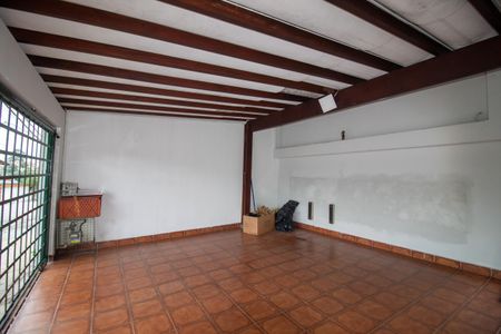 Casa à venda com 132m², 2 quartos e 2 vagas Casa à venda com 132m², 2 quartos e 2 vagasGaragem